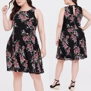 Torrid Mesh Trapeze Dress in Black Floral Size 1